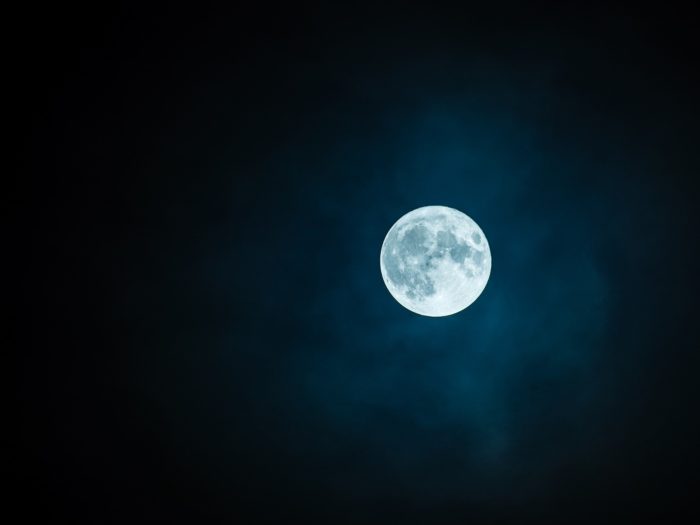 moon-1859616_1920